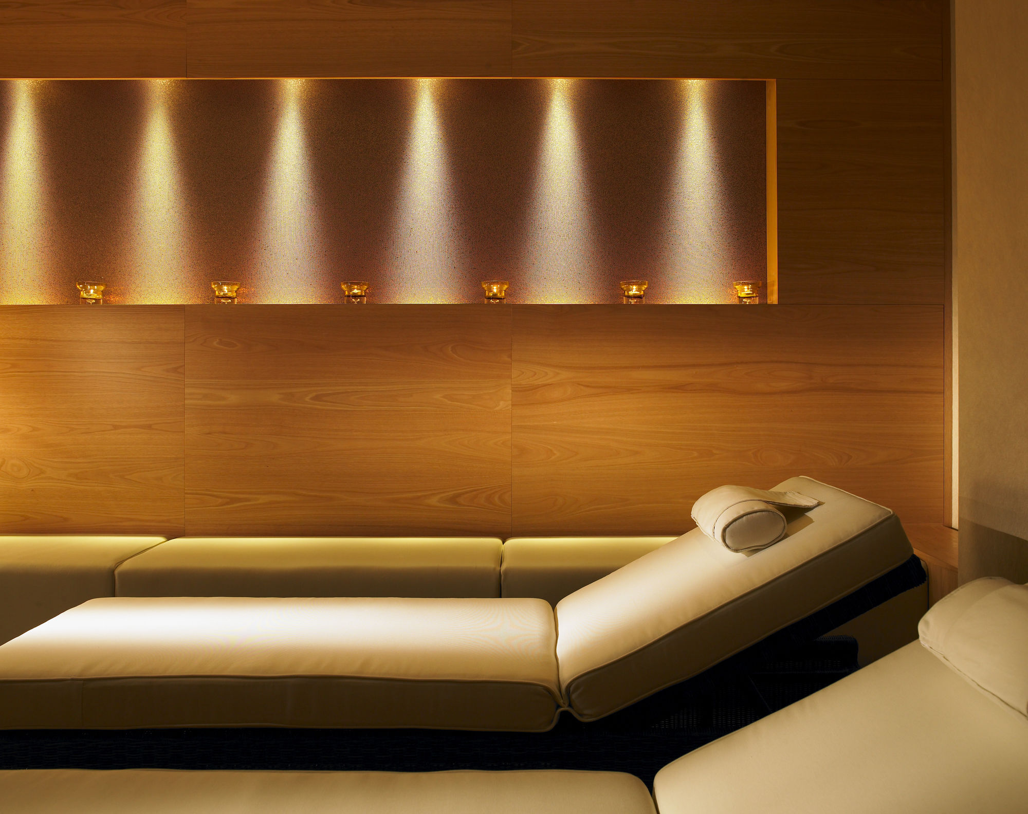 Lingfield Park Marriott Hotel & Country Club Buitenkant foto